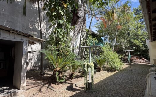 TERRENO MEDINDO 912m² BEM LOCALIZADO NO BAIRRO HUMAITA ….