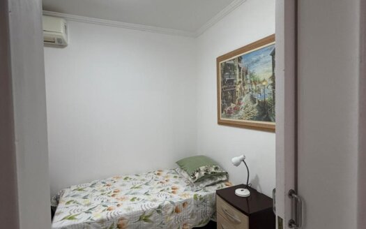 CASA PROXIMA AO FAROL SHOPPING…